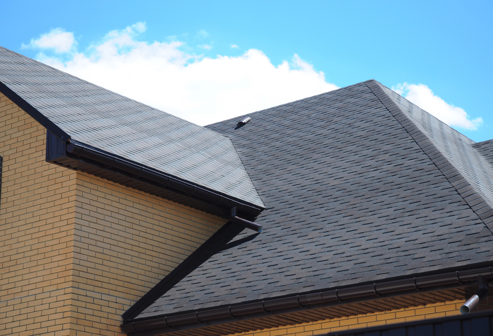 Professional shingle roofing in Pueblo, Colorado